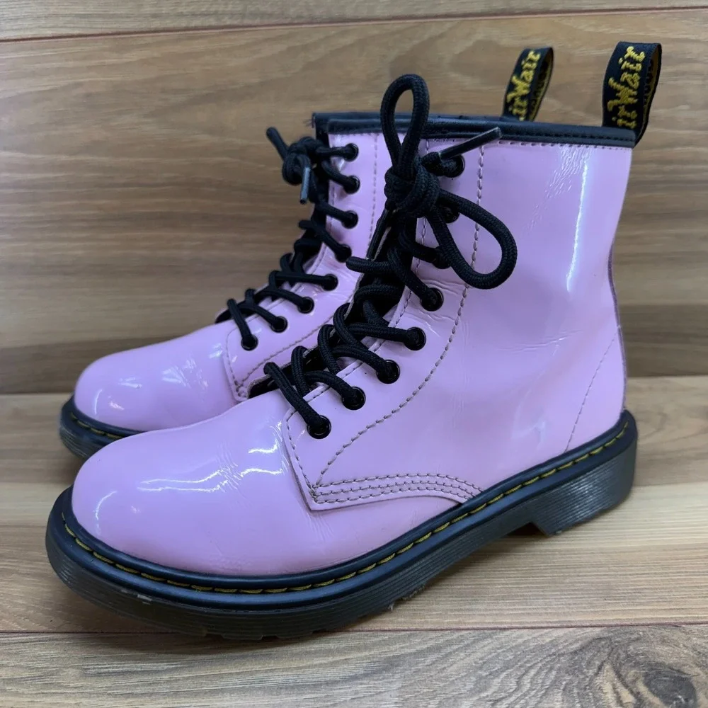Dr. Martens us big